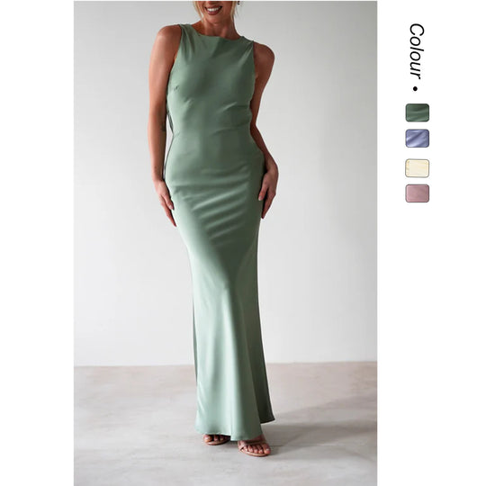 Damen Maxikleid mit elegantem Schnitt und fließendem Stoff EB