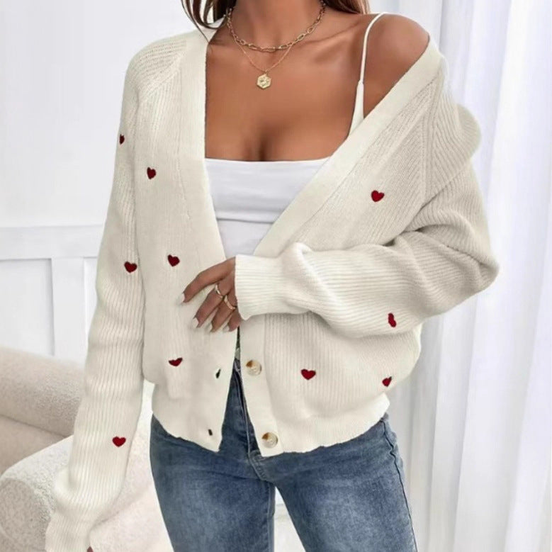 Damen Strickjacke mit Herzapplikationen und Knopfdesign EB