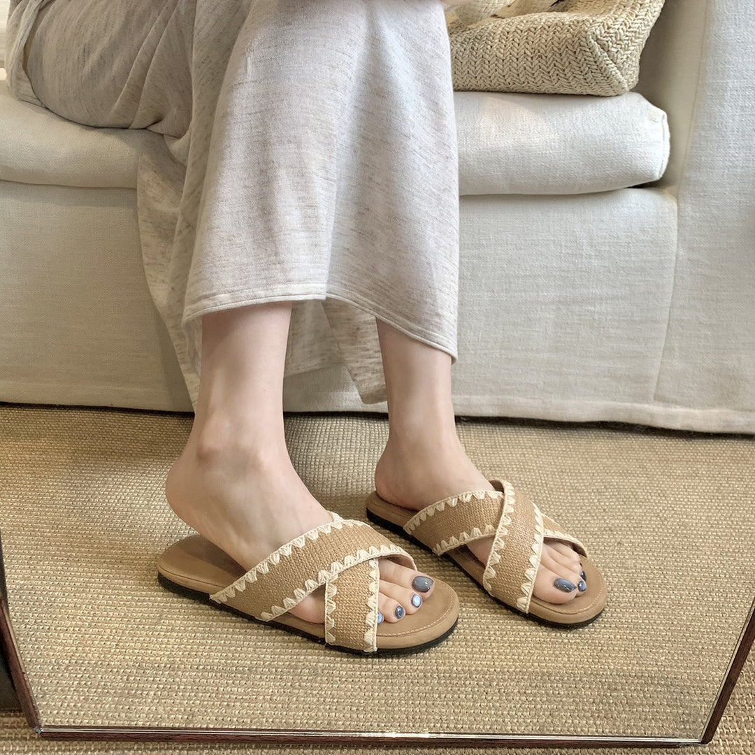 Damen Komfortable und stilvolle Zehentrenner-Sandalen mit raffinierter Faltentechnik EB