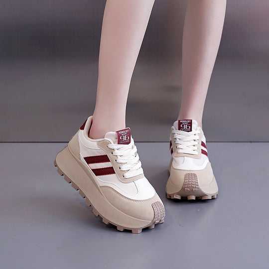 Damen Plateausneaker mit moderner Designästhetik und hohem Tragekomfort EB