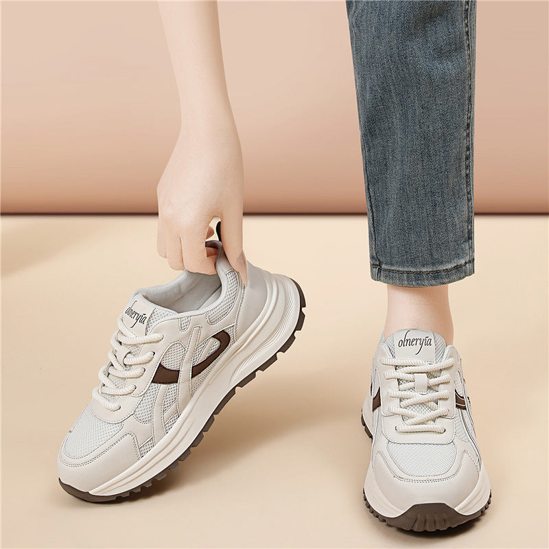 Damen Sportliche Komfort-Sneaker mit atmungsaktiver Oberfläche und dämpfender Laufsohle EB