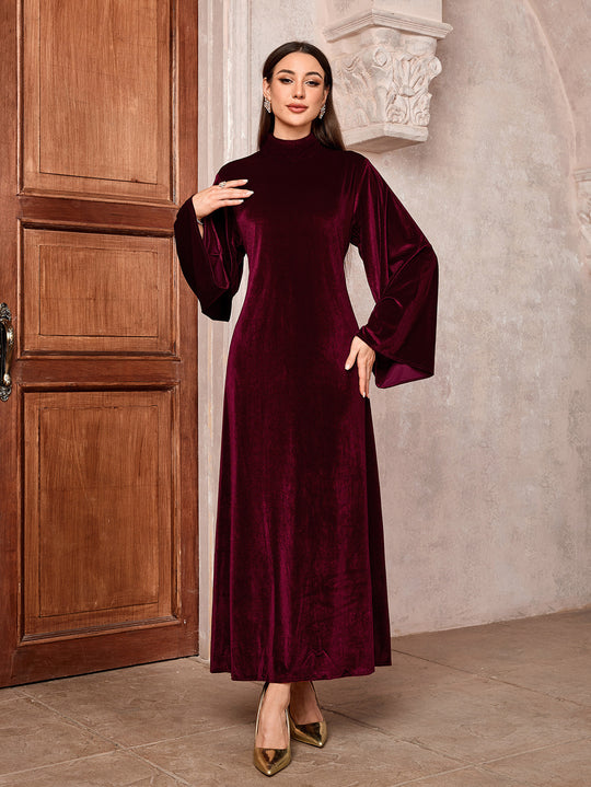 Damen Elegantes Maxikleid mit weitem Kragen und extravaganten Ärmeln EB