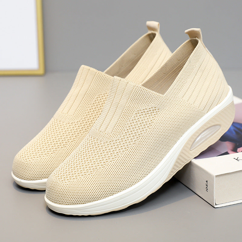 Damen Slip-On Sneakers mit atmungsaktivem Strickobermaterial von EB