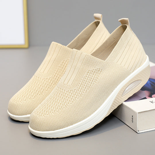 Damen Slip-On Sneakers mit atmungsaktivem Strickobermaterial von EB