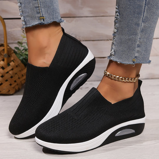 Damen Sportliche Slip-On Sneakers mit elastischem Obermaterial und dämpfender Sohle EB