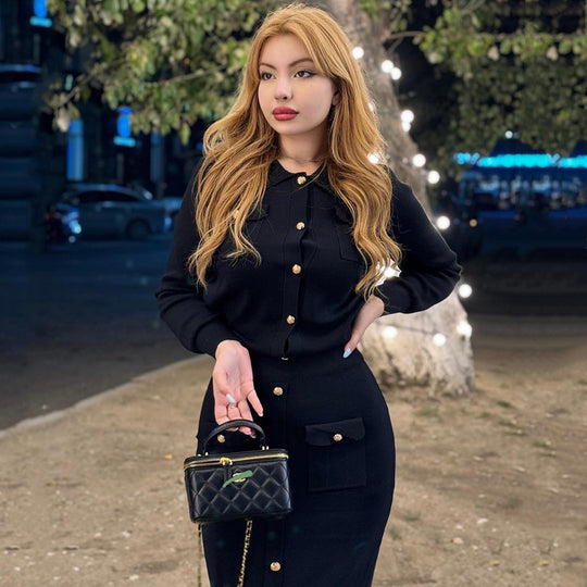Damen strukturiertes Strickensemble mit dekorativen Taschen und Knopfleiste EB