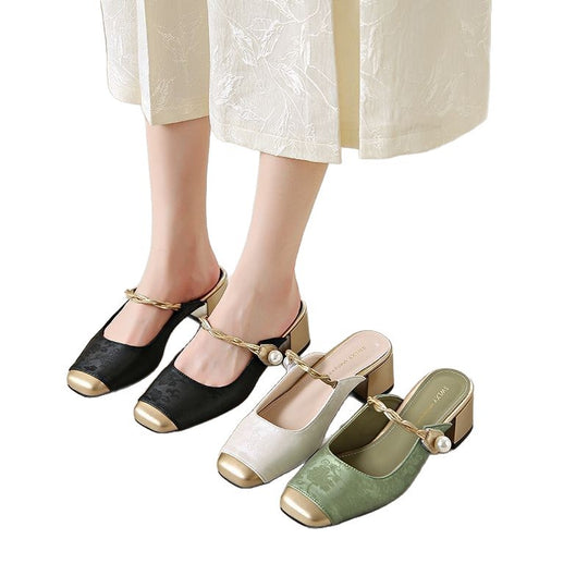 Damen Elegante Absatzmules mit perlverziertem Riemen und changierender Oberfläche EB
