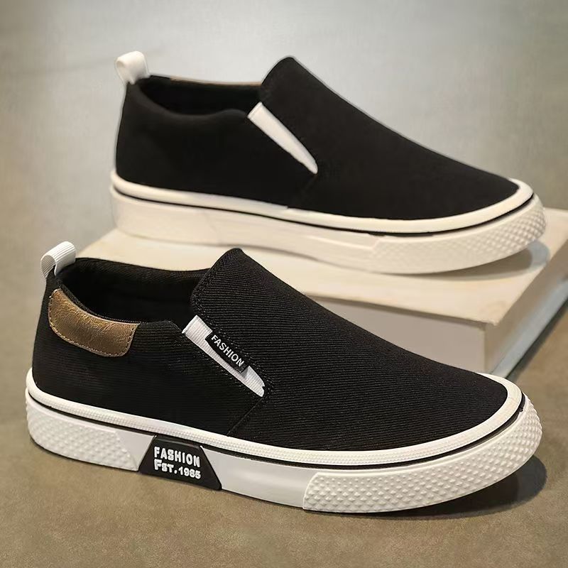 Damen Sportliche Slip-On Sneakers mit strukturiertem Obermaterial EB