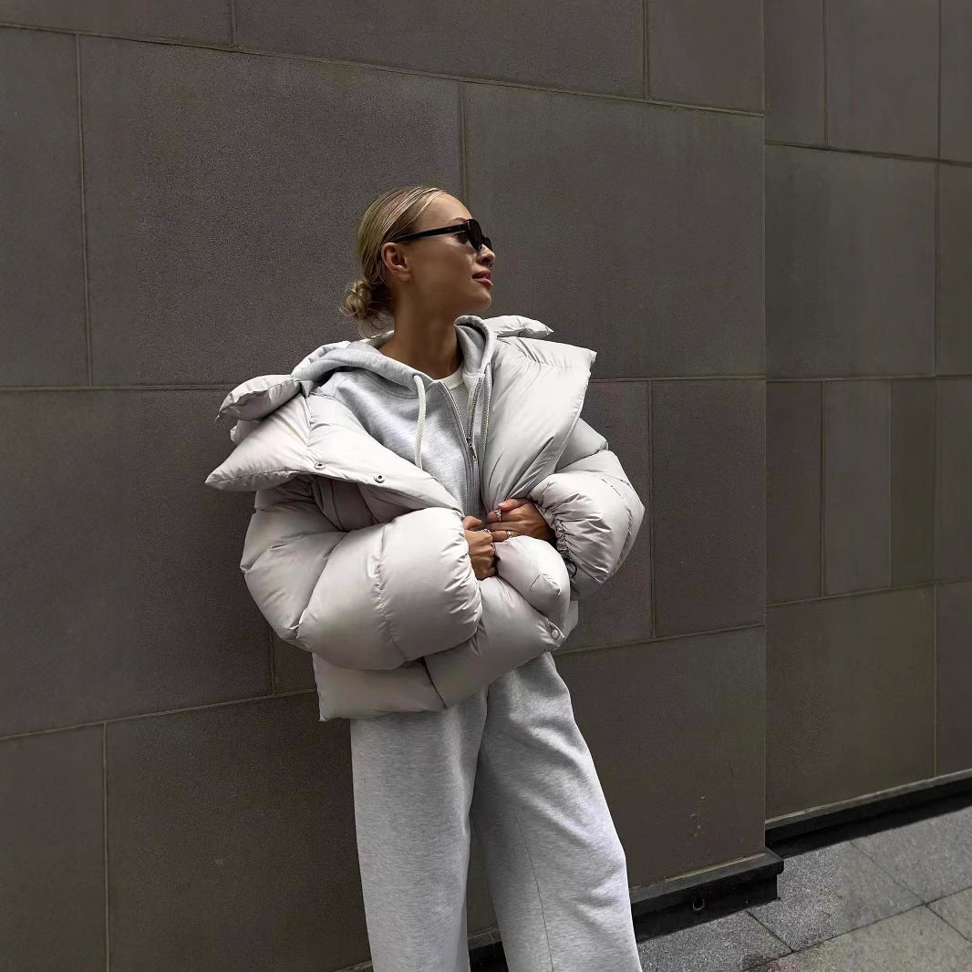 Damen oversized Daunenjacke mit hohem Kragen und voluminösen Ärmeln EB