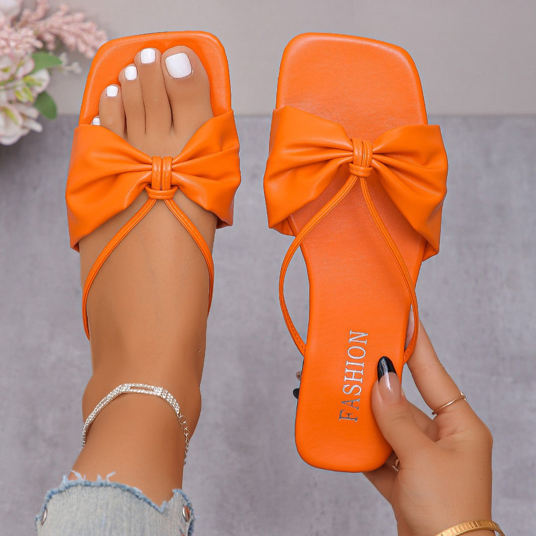 Damen Bogenförmige Zehentrenner-Sandalen mit schimmerndem Riemendesign EB