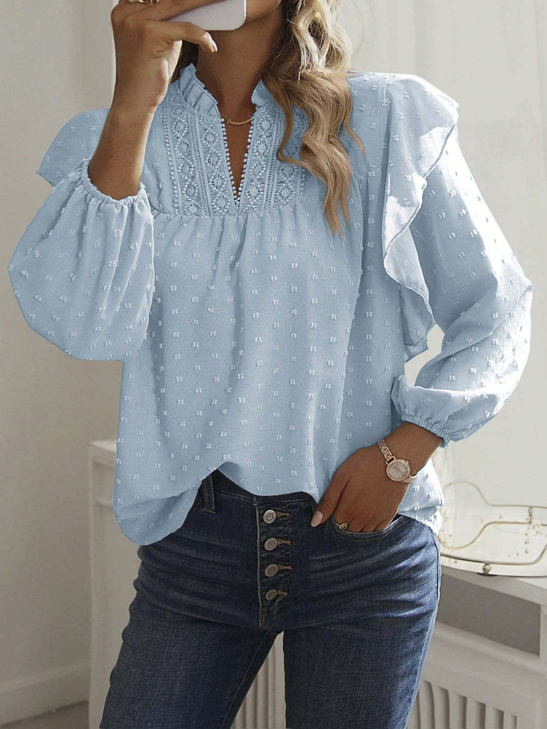Damen Viskose-Bluse mit Spitzenstickerei und Volantärmeln EB