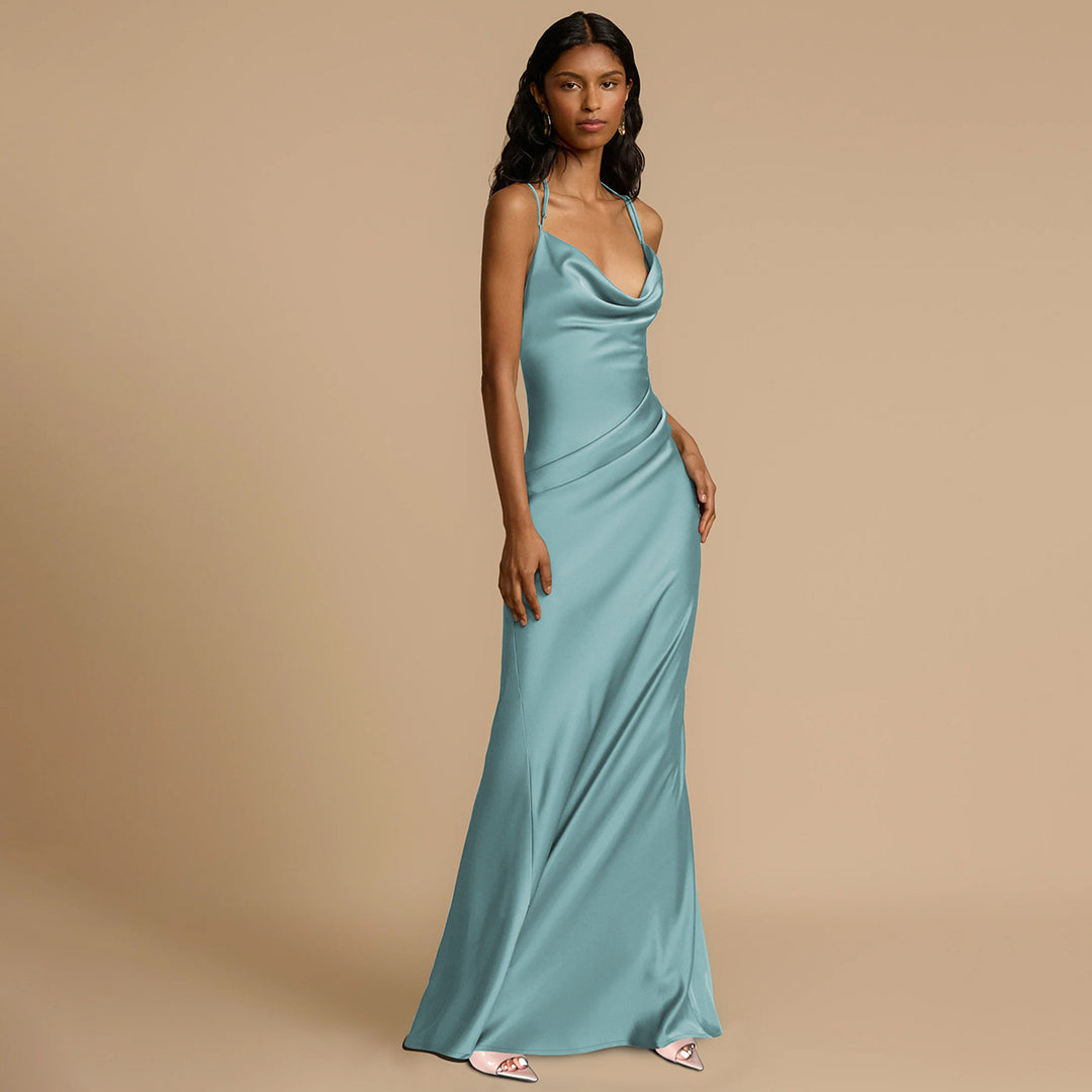 Damen Elegantes Satin-Maxikleid mit raffinierten Spaghetti-Trägern EB