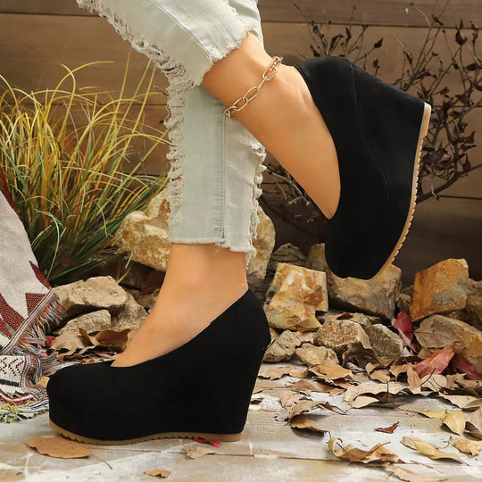 Damen Wedge-Pumps mit eleganter Riemchen-Applikation EB