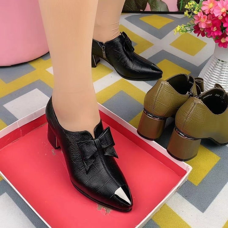 Damen nan elegante Pumps mit spitzer Metallkappe, dekorativer Schleife, seitlichem Reißverschluss und mittelhohem Blockabsatz EB