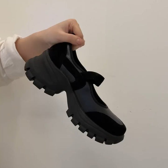 Damen Sneakers mit verstellbarem Klettverschluss und rutschfester Sohle EB
