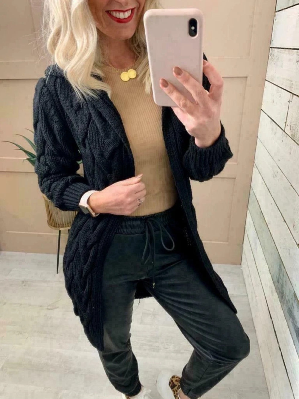 Damen Grobstrick-Cardigan mit Kapuze und Zopfmuster EB