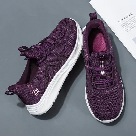Damen nan gestrickte Slip-On-Sneaker mit elastischer Schnürung, gepolsterter Innenfütterung und dämpfender Profilsohle EB