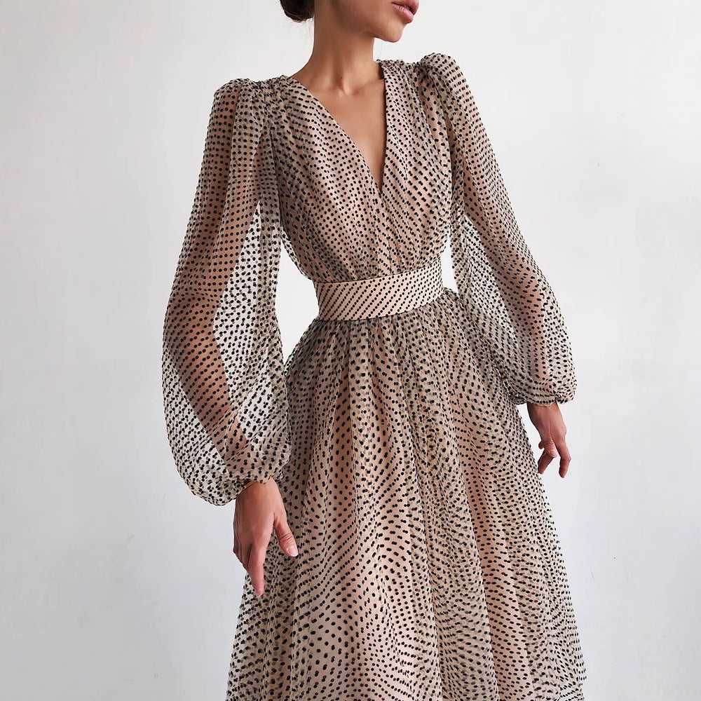Damen Kleid mit transparentem Puffärmel und floralem Punkte-Design EB