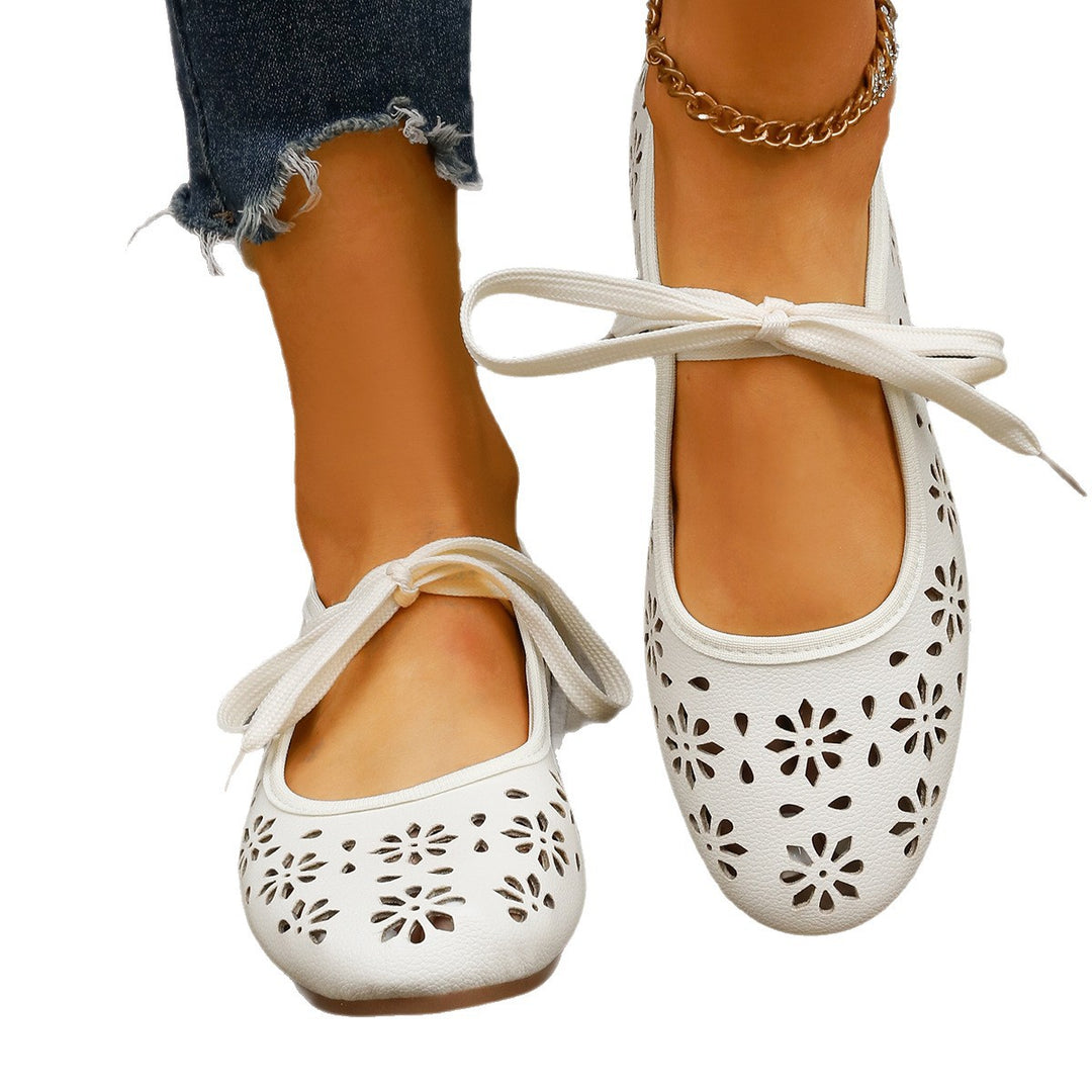 Damen Ballerinas mit perforiertem Blumenmuster und komfortablem Fußbett EB