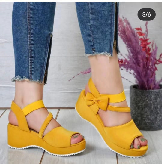 Damen Wedge-Sandalen mit dekorativem Schleifen-Detail und elastischem Riemen EB