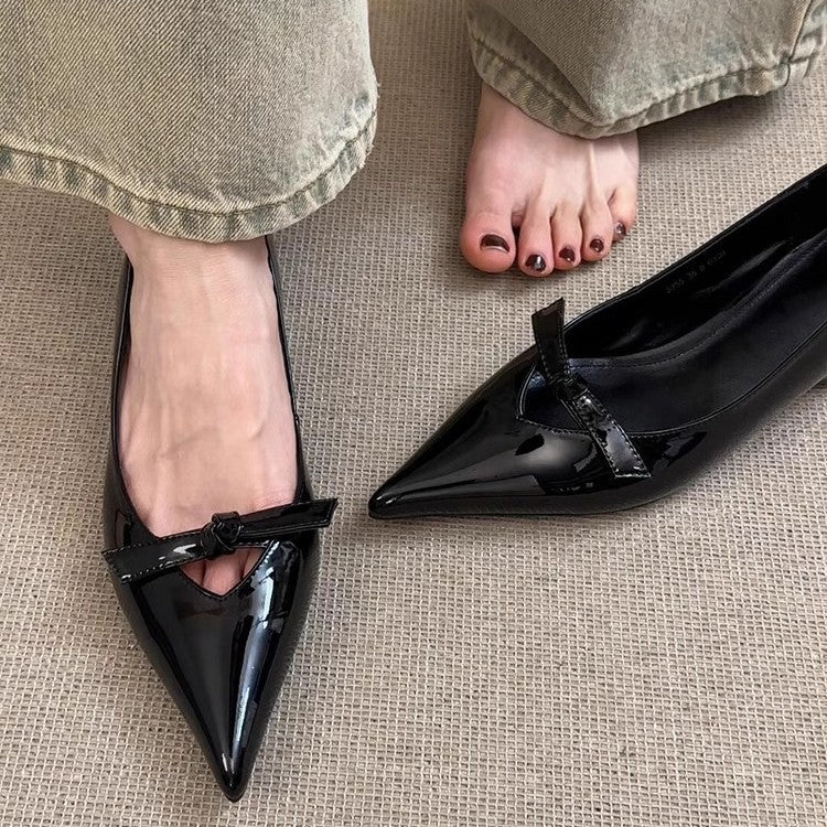Damen spitze Pumps mit elegantem Schleifendetail und glänzender Oberfläche EB