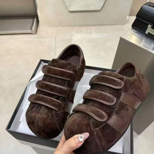 Damen Sneaker mit praktischem Klettverschluss und hochwertigem Wildleder EB