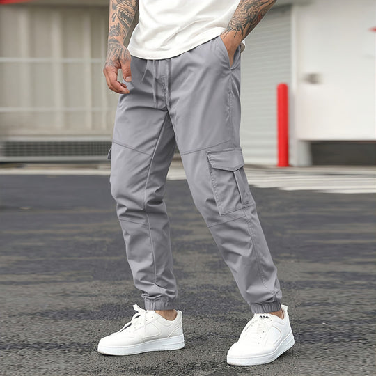Herren Cargo-Jogginghose mit elastischem Bund und praktischen Cargotaschen EB