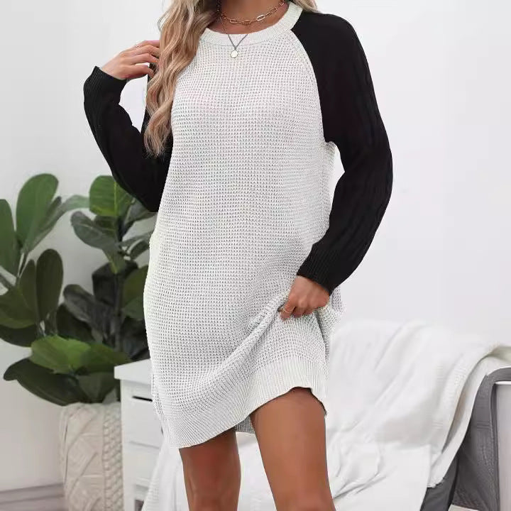 Damen lässiges Strickkleid mit kontrastierenden Ärmel-Design EB