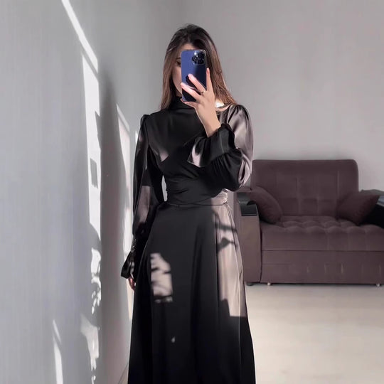 Damen Maxikleid mit verspielten Puffärmeln und elegantem Schnitt EB