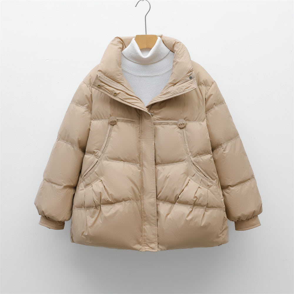 Damen voluminöse Winterjacke mit praktischen Taschen und hochschließendem Kragen EB