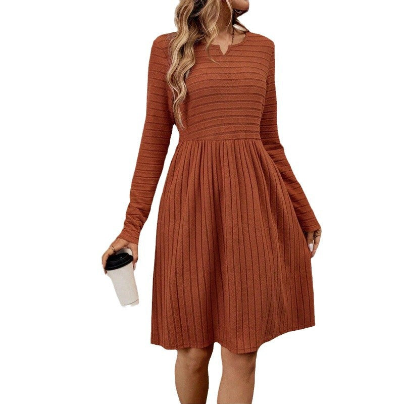 Damen Strickkleid mit V-Ausschnitt und langen Ärmeln EB