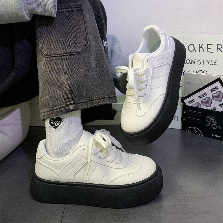 Damen Sportliche Plateausneaker mit modernem Design und rutschfester Sohle EB