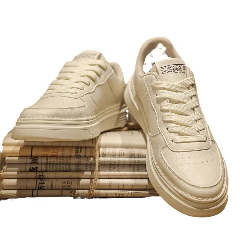 Unisex minimalistische Lederoptik Plateau-Sneaker mit gepolstertem Fersenkragen und stoßdämpfender Leichtsohle EB