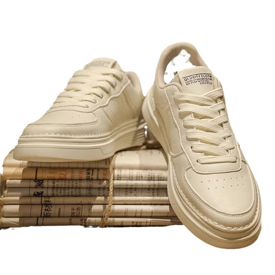 Unisex minimalistische Lederoptik Plateau-Sneaker mit gepolstertem Fersenkragen und stoßdämpfender Leichtsohle EB