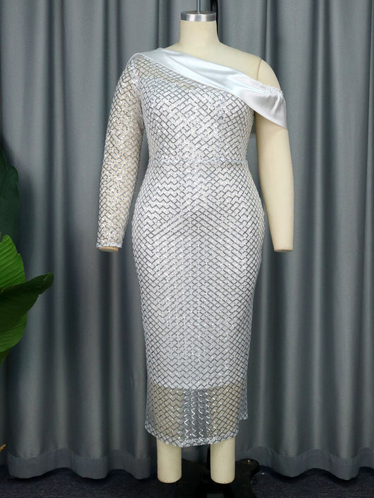 Damen Glamouröses Abendkleid mit asymmetrischem Ausschnitt EB