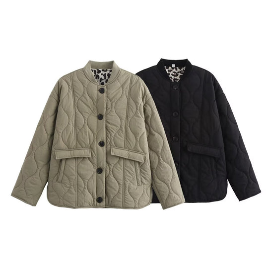 Damen Steppjacke im lässigen Oversized-Stil mit modischen Knopfdetails EB