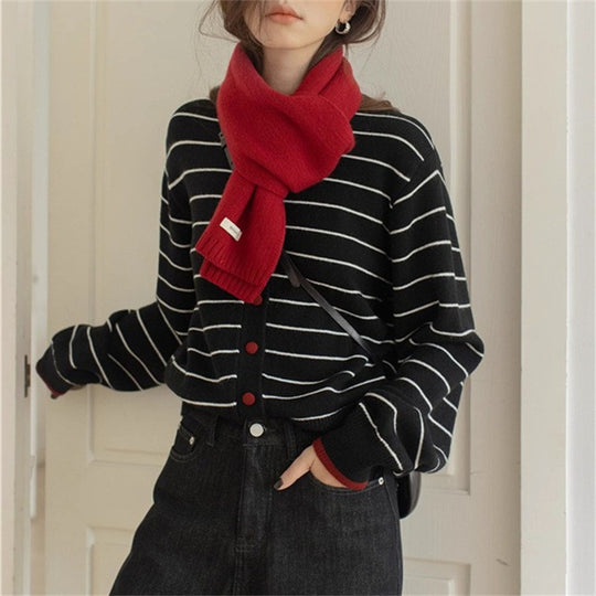 Damen gemütlicher Strickcardigan mit jugendlichem Streifenmuster und praktischem Knopfverschluss EB