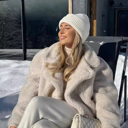 Damen nan kurzes Teddy-Fleece Blouson mit Reverskragen, wattiertem Innenfutter und Eingrifftaschen EB