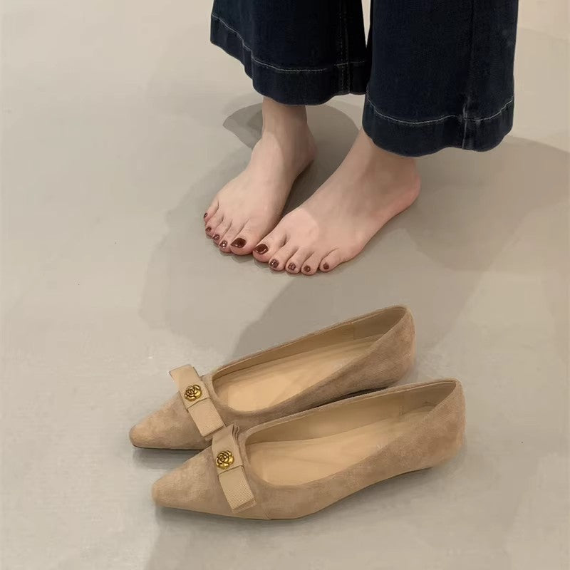Damen stilvolle Ballerinas mit einzigartigem Schleifenakzent und hochwertiger Wildlederoberfläche EB