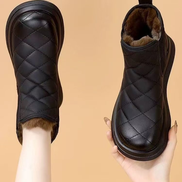 Damen gefütterte Winterstiefeletten mit modischem Kunstfell und rutschfester Sohle EB