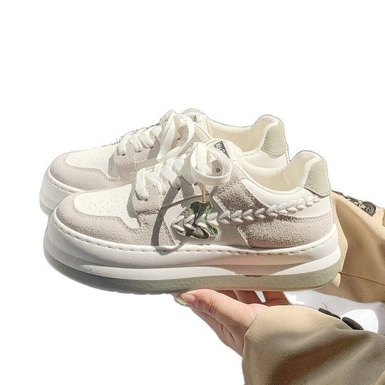 Damen Modische Sneakers mit elegantem Kragen und einzigartigen Design-Details EB