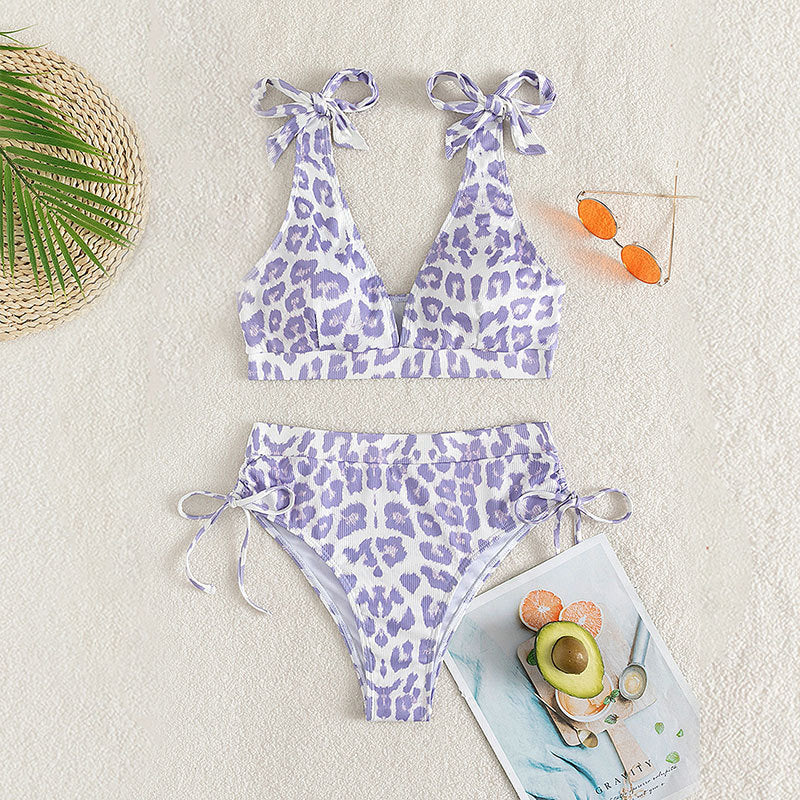 Damen Hochgeschnittenes Bikini-Set mit verspielten Rüschendetails EB