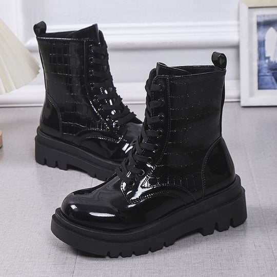 Damen Trendige Statement-Stiefel im modernen Design EB
