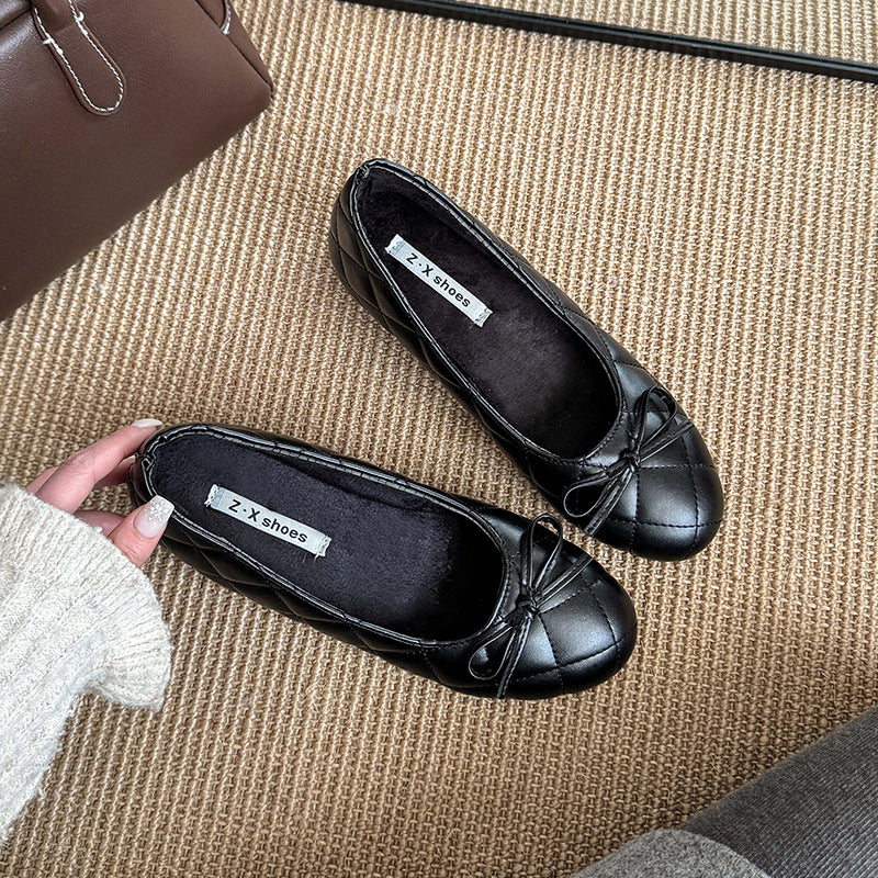 Damen Ballerinas mit modischem Riemen und eleganter Steppoptik EB