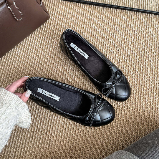 Damen Ballerinas mit modischem Riemen und eleganter Steppoptik EB
