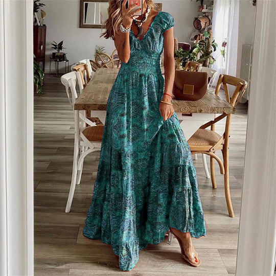 Damen Maxikleid mit raffiniertem Schnitt und verspieltem Volant EB