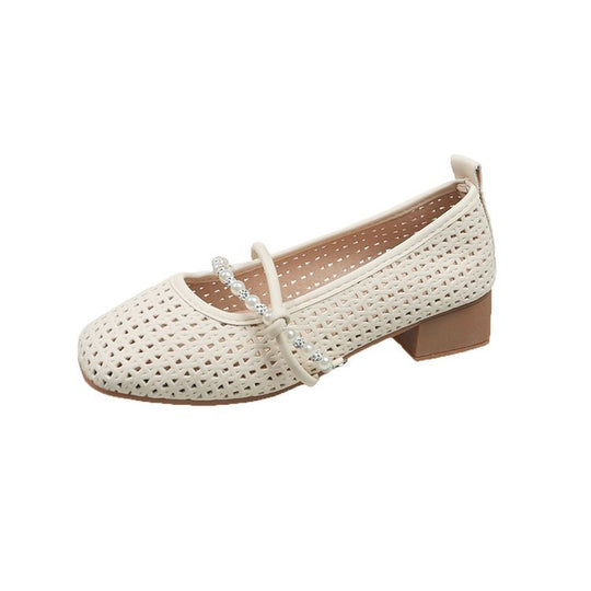 Damen Komfortable Ballerinas mit feinem Riemen und zierlichem Schmuckdetail EB