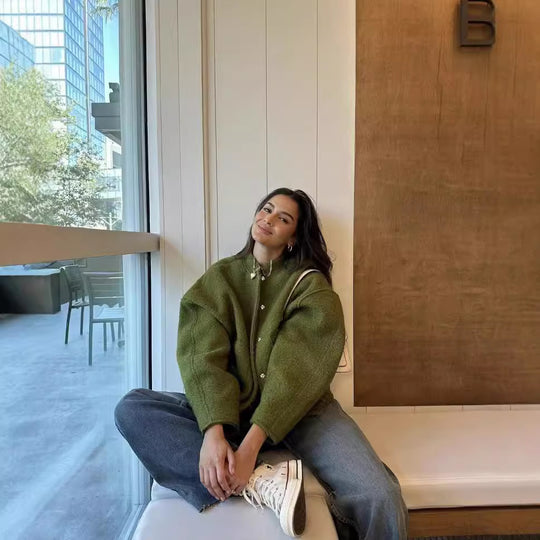 Damen modische Oversized-Jacke mit Stehkragen und seitlichen Taschen EB