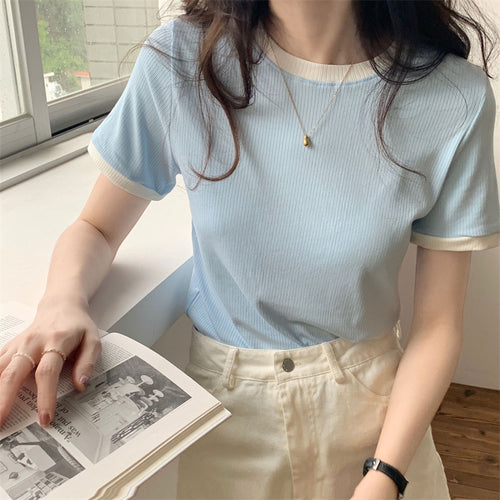 Damen Kurzarmshirt mit modischem Kontrastkragen und lässigem Schnitt EB