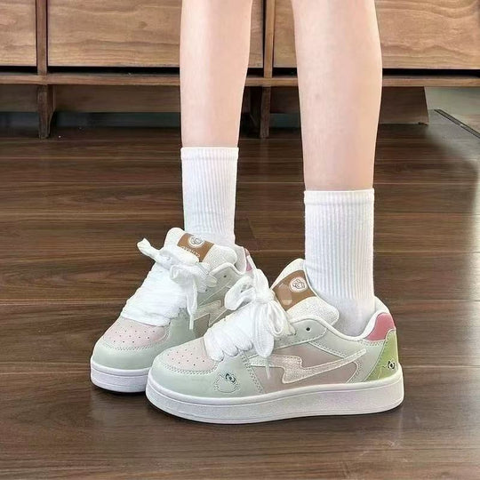 Damen Sneakers mit verspieltem Design und bequemer Dämpfung EB
